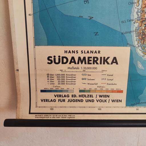 XXL Vintage School Map / Topography of South America / 1950 – wanddecoratie, Textile (photo 2 of 10)