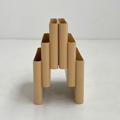 Crèmekleurige tijdschriftenhouder van Giotto Stoppino voor Kartell, jaren 70