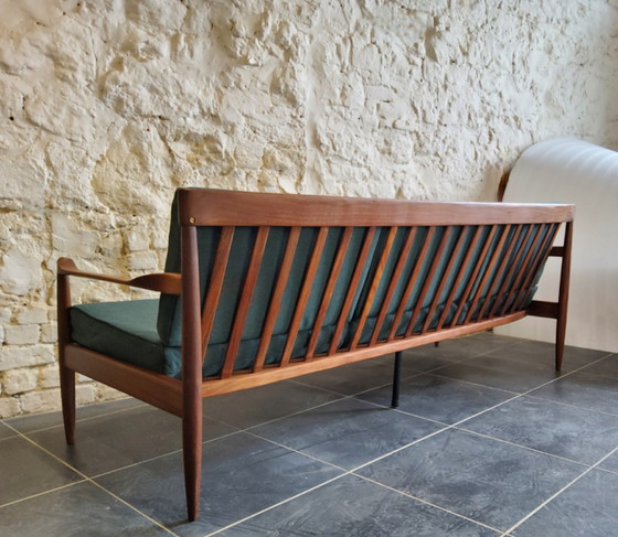 Image 1 of Vintage Scandinavische 3-zitsbank van massief hout