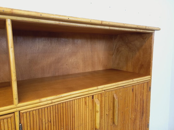 Image 1 of Mobile contenitore vintage in rattan e legno chiaro degli anni '60