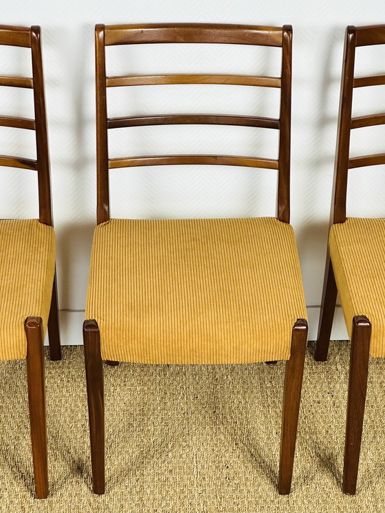 Image 1 of 3 Skandinavische Stühle aus Teakholz 1960