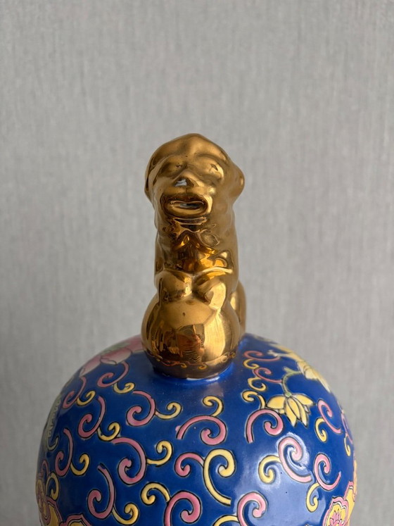 XXL Chinese porcelain lidded vase with cartouche (1970s) (photo 4 of 7)