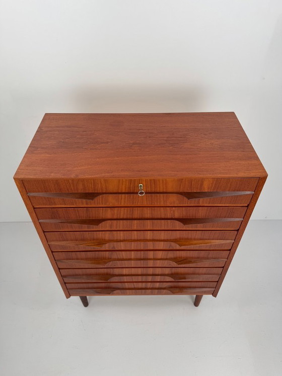 Cómoda de teca de G.J. Møbler, Dinamarca, c. 1960s, Madera, Metal, Marrón, Mid Century Modern (foto 2 de 11)