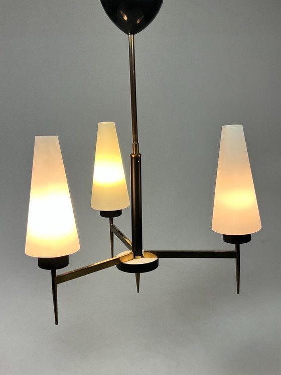 Image 1 of Lampadario/lampada a sospensione vintage, ottone con vetro lattimo, Belgio anni '70