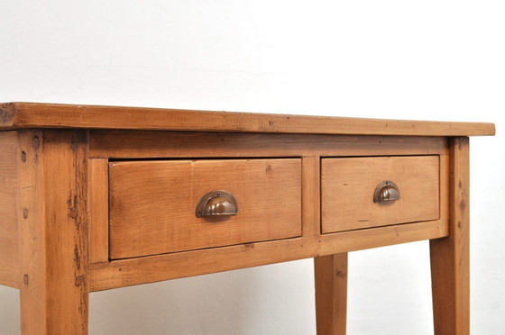 Image 1 of Table d'appoint vintage en pin, fabriquée à la main, années 1930