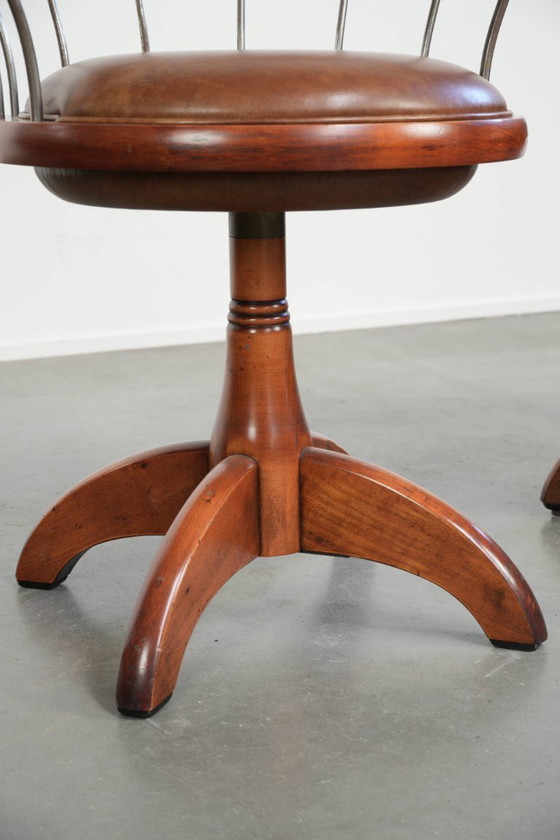 Image 1 of 3 x Draaibare Schuitema stoel/ bijzetstoel/ bureaustoel met een cognac kleurige rundleren zitting