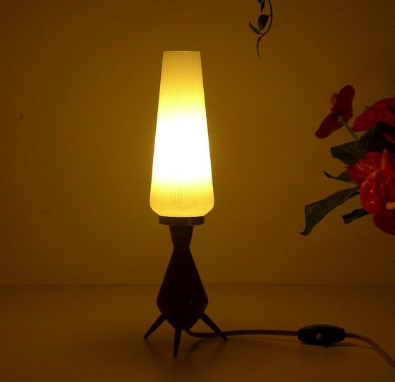 Vintage Tripod Table Lamp Danish Design Teak Rocket Lamp 60s 70s – Glass, Wood (photo 3 of 6)
