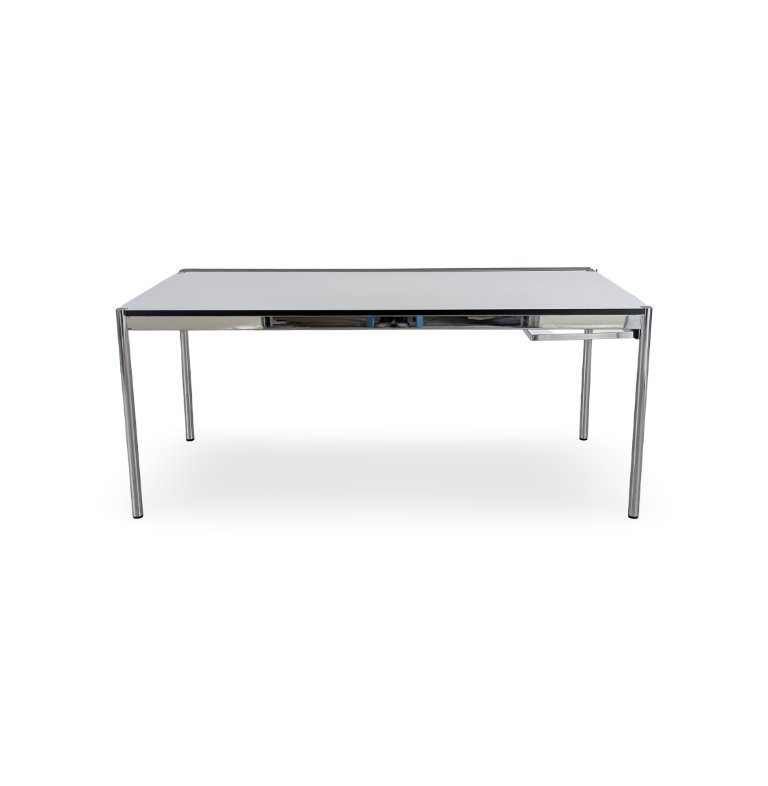 2x USM Haller table, resin, white, desk, | Desk second-hand | Whoppah