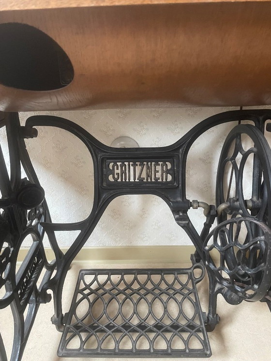 Image 1 of Art Nouveau naaimachine