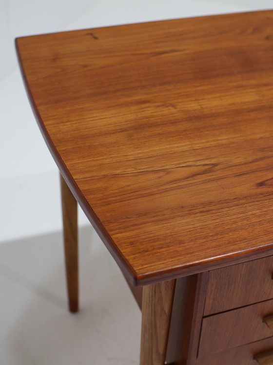 Freestanding teak double-sided Danish 1960s vintage Desk, Wood, Brown, Mid Century Modern (photo 14 of 15)
