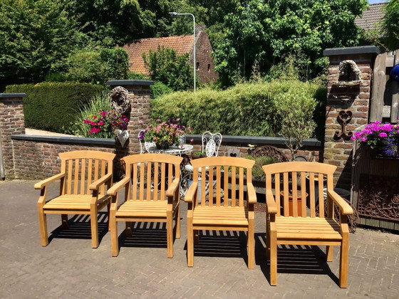 Image 1 of 4 magnifiques chaises en teck de la marque Gloster