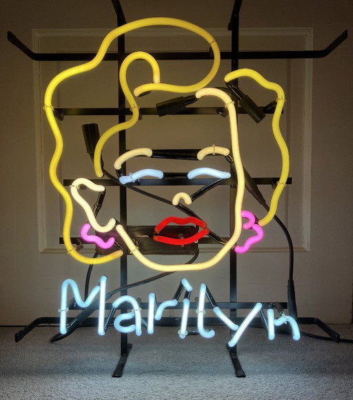 Neon sign Marilyn Monroe