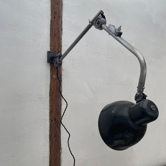 Antica Lampada Applique da Officina Bauhaus Hala 122 – Metal (photo 3 of 16)