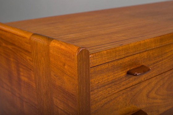Image 1 of Aparador en teca de Hans J. Wegner para Ry Furniture, 1959