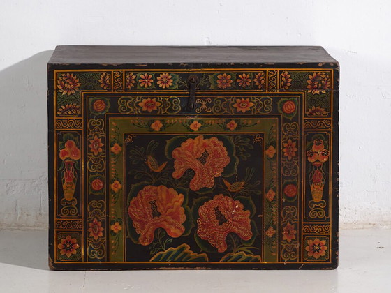 Antique Chinese painted trunk in pine wood – China, circa 1900 – Decorative Objects, Iron (photo 26 of 40)