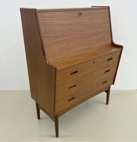 Secretaire 37 Arne Wahl Iversen voor Vinde Møbelfabrik – High boards, Wood (photo 7 of 9)