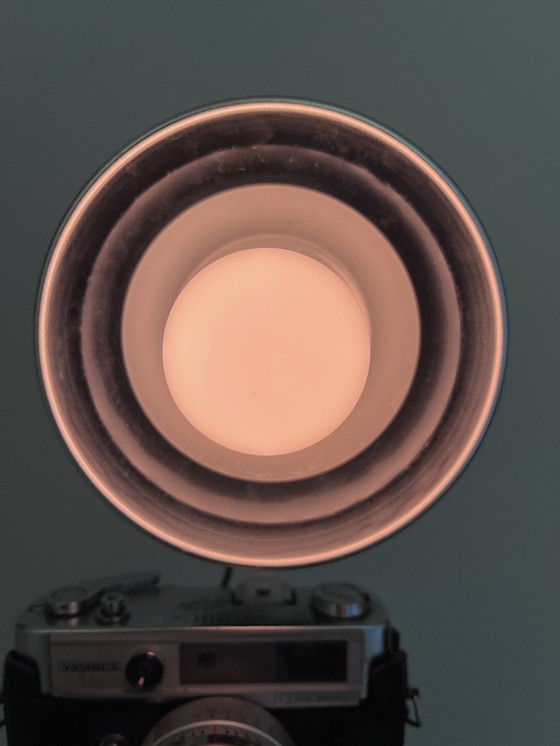 Image 1 of Lámpara de cámara sobre trípode