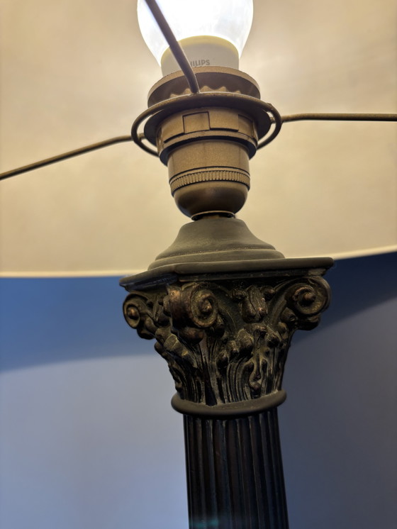 Image 1 of Klassische Lampe mit Leinenschirm