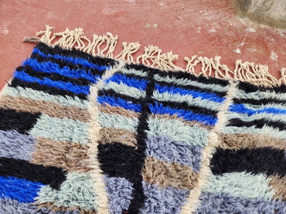 Image 1 of Grand tapis berbère marocain fait main 300×130 cm – Chemin de table vintage en laine – Motif géométrique tribal bleu