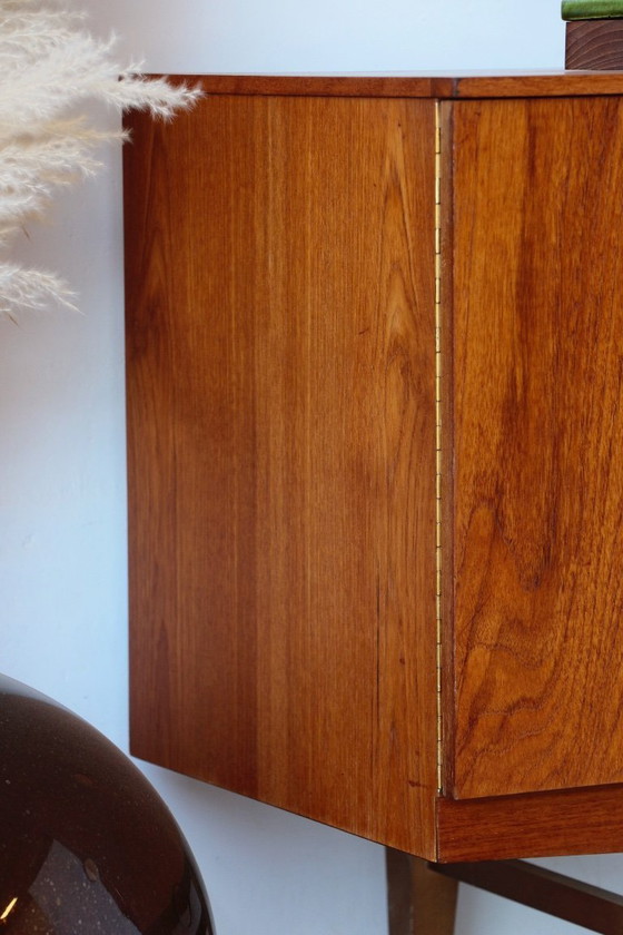 Image 1 of Skandinavisches Teak-Sideboard, 1960er Jahre - Restauriertes Beautility-Sideboard