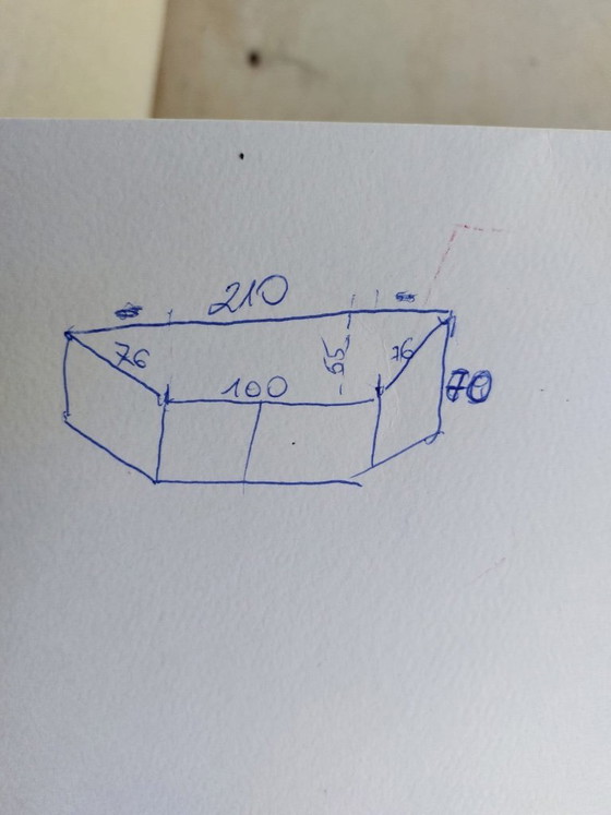 Image 1 of Vintage, op maat gemaakt geometrisch dressoir/hoekkast van gelakt MDF met een interieur van eikenhouten laminaat.