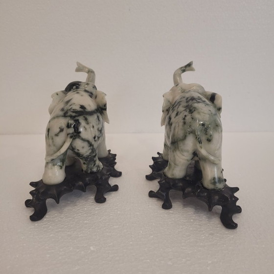 Image 1 of Pair of elephant paperweights, veined marble, 80’s - France