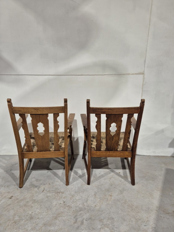 Image 1 of Due poltrone in rovere in stile brutalista Arts & Crafts.