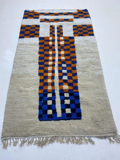 Moroccan Berber rug 250cm x 150cm