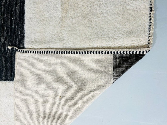 Image 1 of Tapis marocain en laine naturelle 350cmx300cm