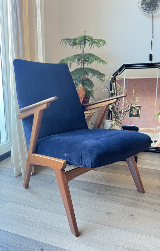 Poltrona loft vintage con rivestimento nuovo