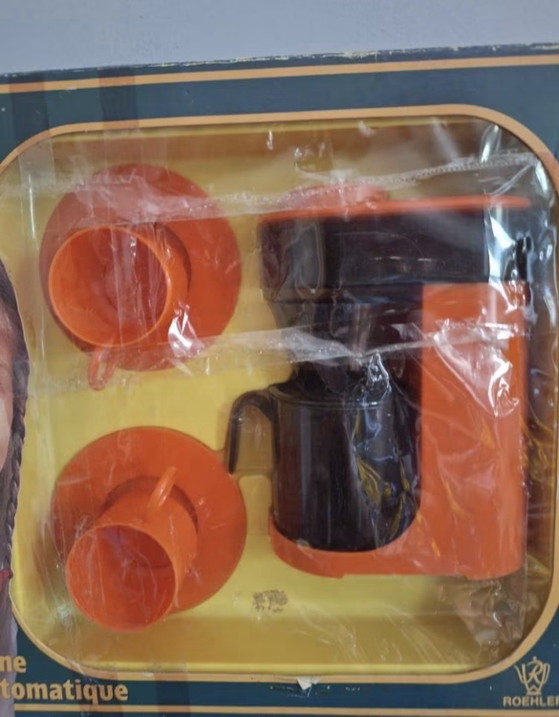 Vintage Roheler Coffee Maker – Gifts, Plastic (photo 3 of 5)