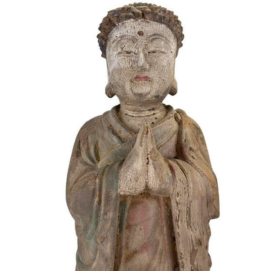 Statue de Bouddha chinoise en bois avec polychromie originale et restes de dorure. – Sculptures, Wood (photo 9 of 17)