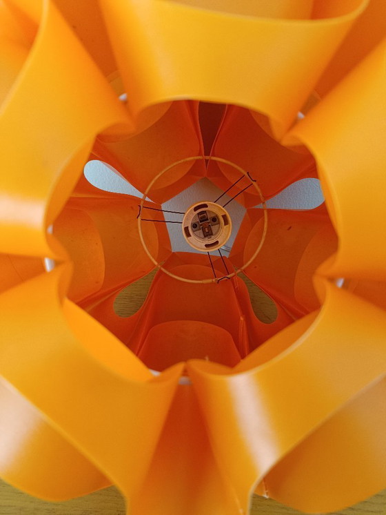 Image 1 of Suspension orange vintage pop années 70