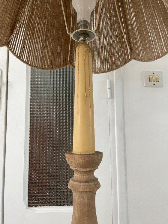 Image 1 of Lampada da terra vintage in legno tornito con paralume in corda, anni '60