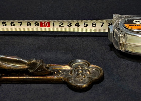 Crocifisso antico in bronzo – Cristo in rilievo – Croce decorata, XIX secolo – Oggetti decorativi, Bronze (photo 7 of 8)