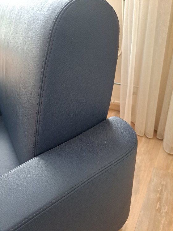 Image 1 of Blauw leren fauteuil
