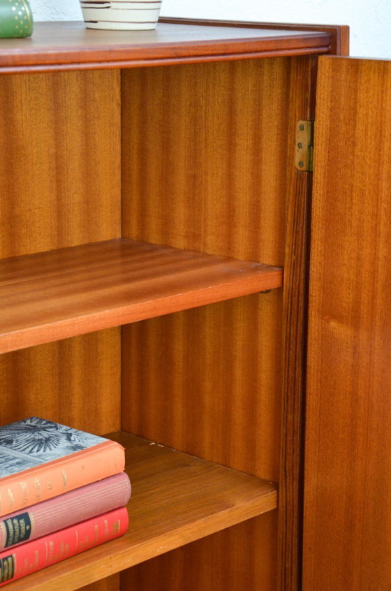 Image 1 of Vintage teakhouten ladekast, dressoir/kast met planken, midden 20e eeuw, jaren 60/70.
