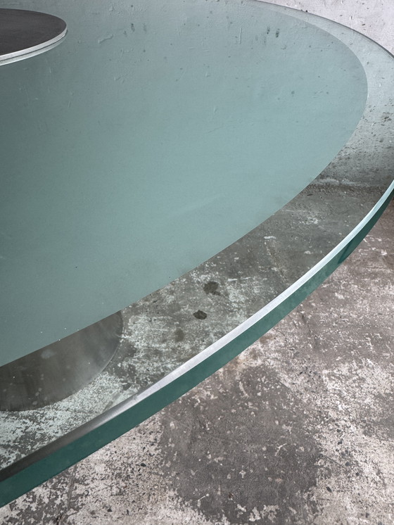 Image 1 of Table de salle à manger ronde en verre avec plateau central fixe - Industrial Modern, 1990