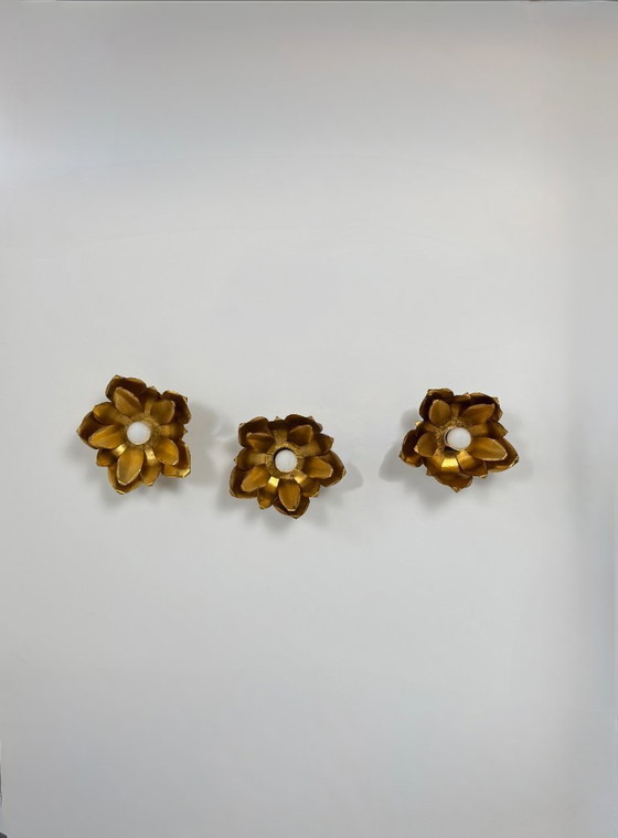 Image 1 of Set di 3 applique da parete vintage a forma di fiore, metallo dorato, Francia, 1970