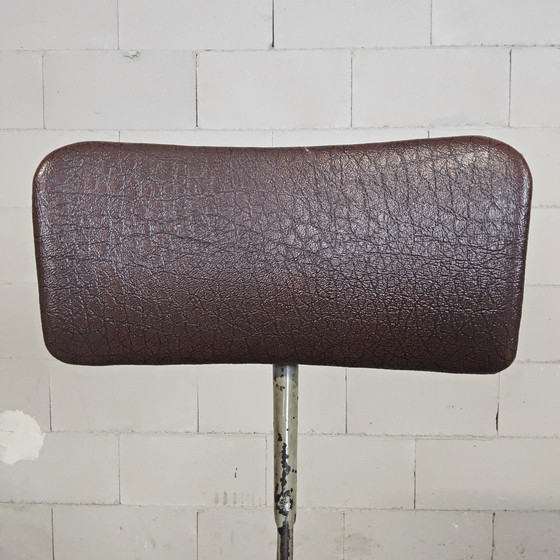 Image 1 of Sedia da ufficio industriale regolabile in Skai/metallo vintage (anni '40) sedia da scrivania industriale regolabile