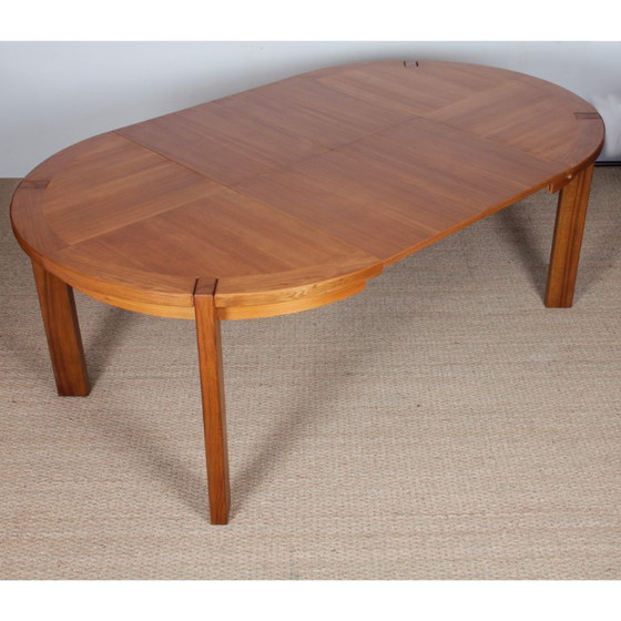 Image 1 of Round extendable wooden dining table produced by Monopoly, 1970