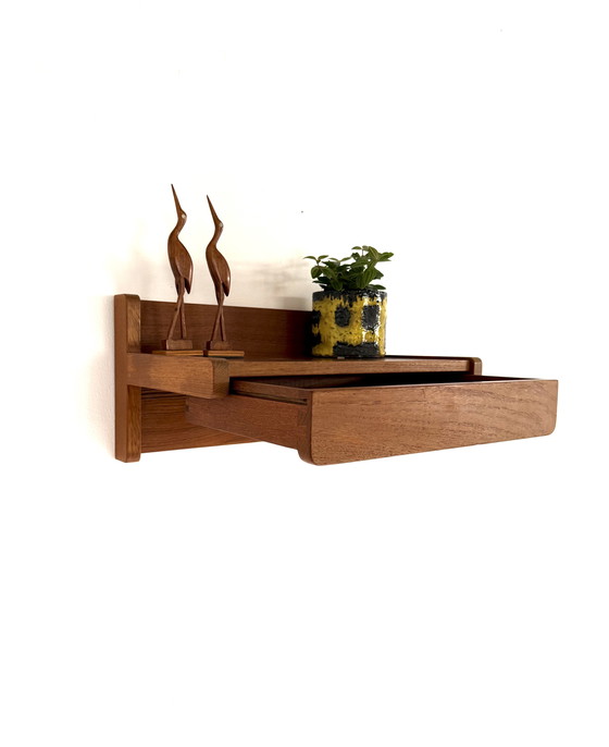 Image 1 of Console murale vintage en teck, Aksel Kjersgaard '60