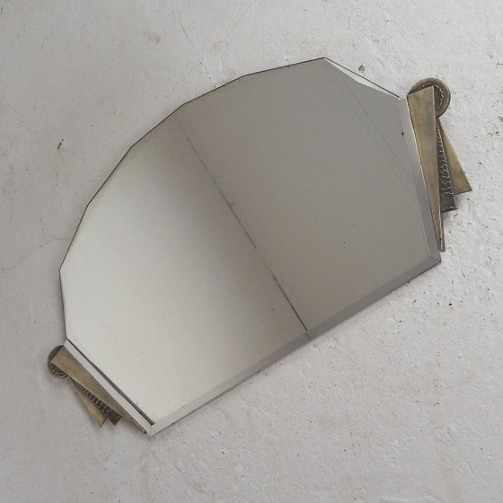 Image 1 of Art-Deco-Spiegel mit abgeschrägtem Glas in einem verchromten Messingrahmen, 1930er Jahre