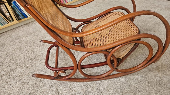 Image 1 of Mecedora Tonet