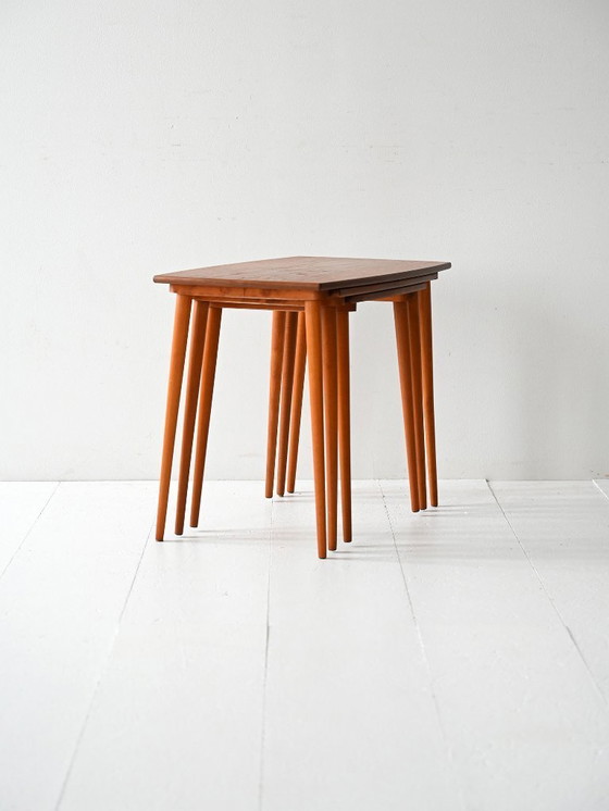 Image 1 of Scandinavische salontafels met schuif- en nesttafels