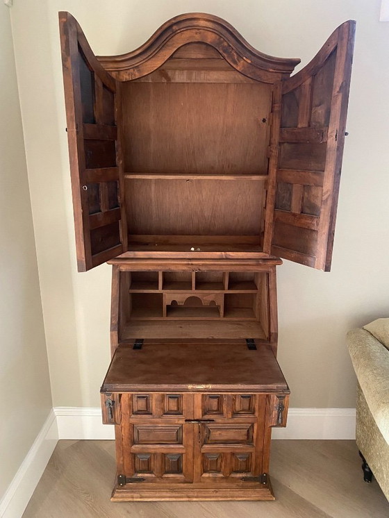 Image 1 of Beautiful Spanish secretary