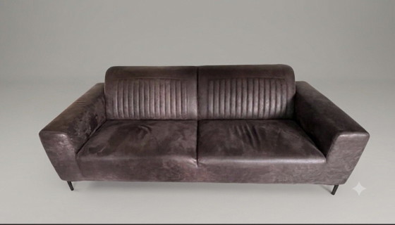 Image 1 of Canapé deux places et demie - marron / Tissu microfibre aspect cuir