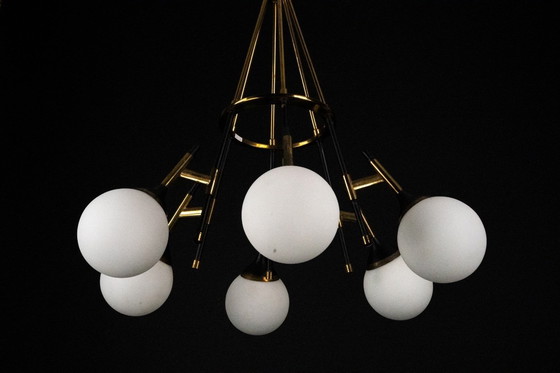 Image 1 of Rara lámpara Stilnovo de los años 50 con globos de cristal opalino. Italia