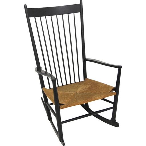 Sedia a dondolo vintage J16 in faggio di Hans Wegner per Möbler FDB, Danimarca 1960