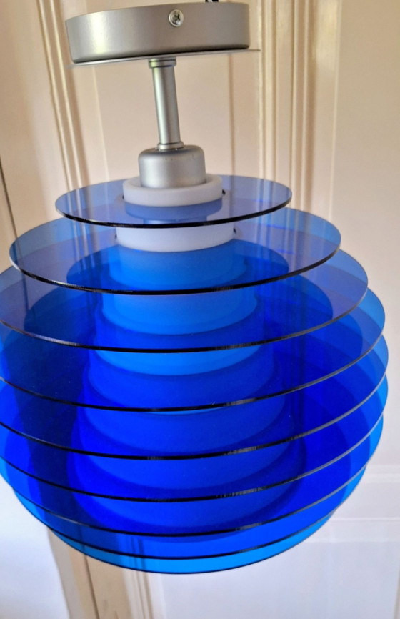 Modernist Disc Pendant Lamp – Linea, Metal, Plexiglass (photo 4 of 12)